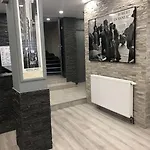 Clauzel Hotel