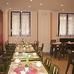 Clauzel 2* París