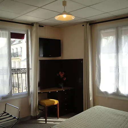 Hotel Clauzel 2*