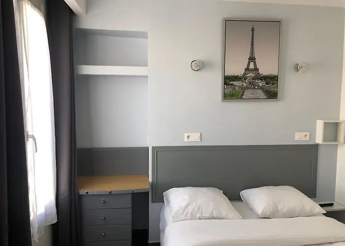 Hotel Clauzel Paris